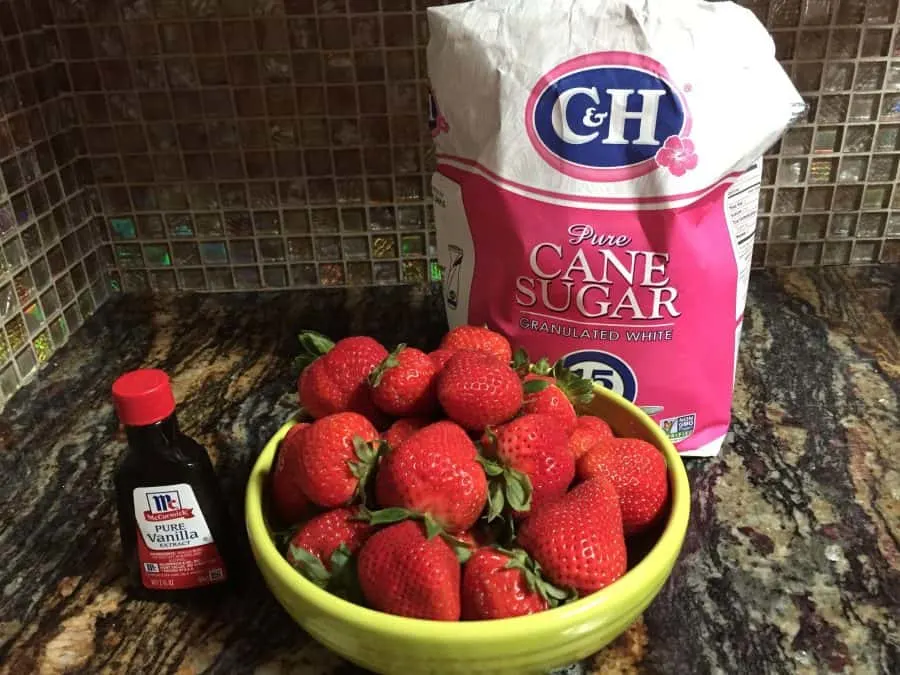 strawberry compote ingredients