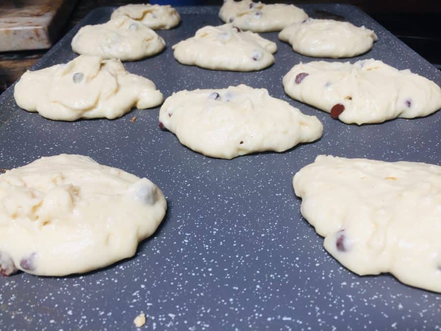 making fluffy pancakes