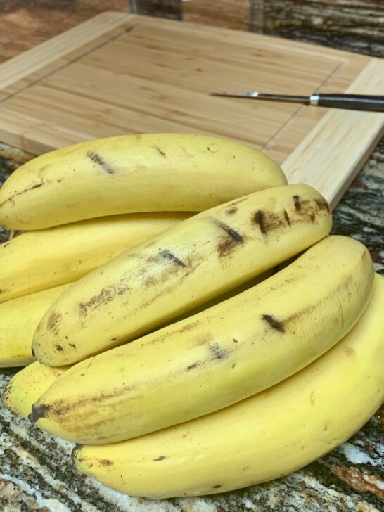 How to Freeze Bananas for Smoothies, Banana Bread, and More