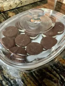 how to store Oreo Cakesters